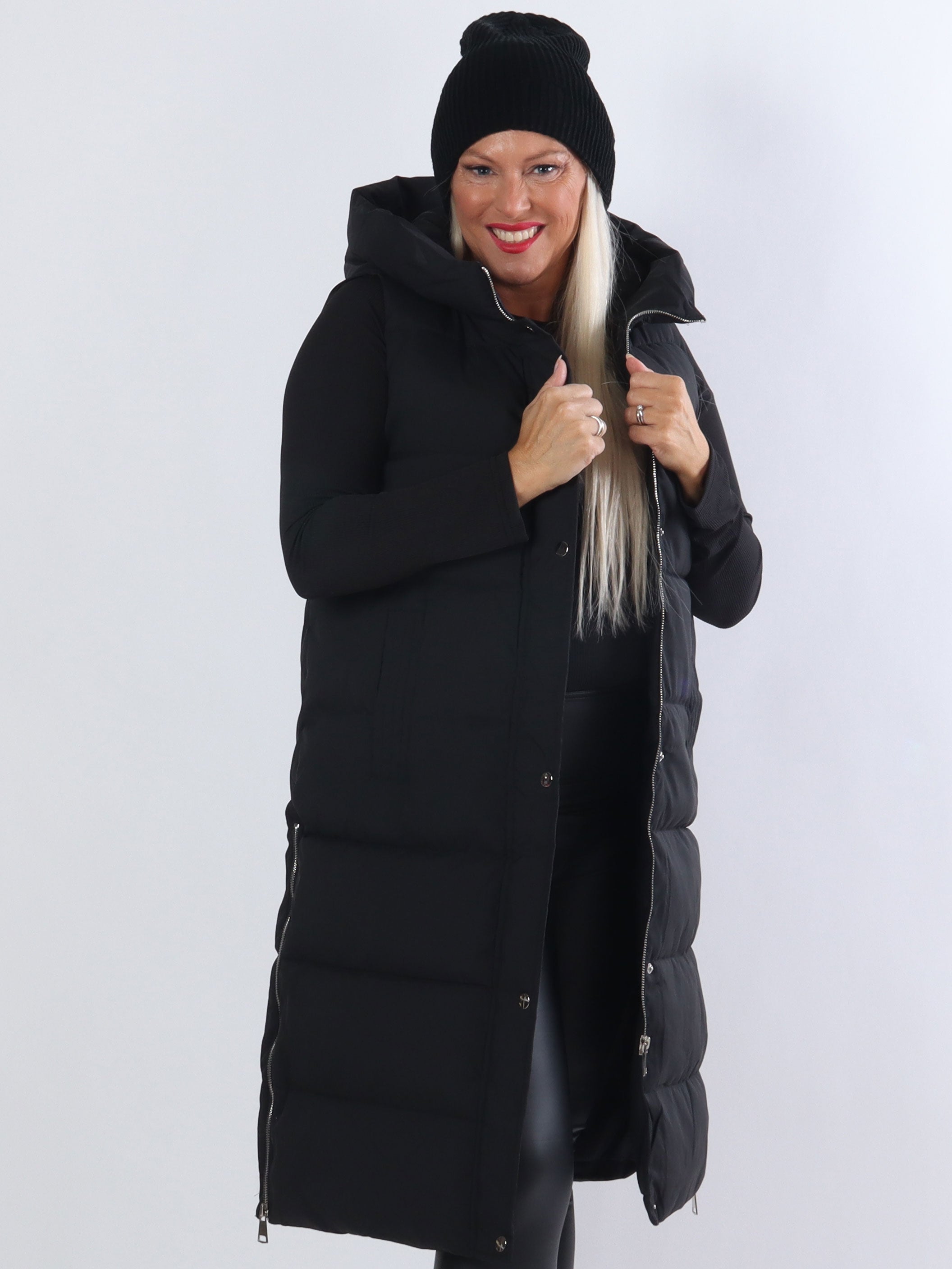 Xenia - Lang dynevest med hætte